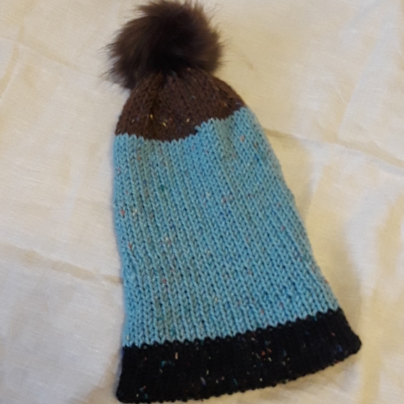 handmade muti color pom pom beanie - Picture 2 of 5